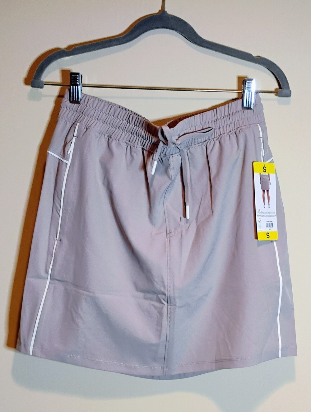 Elle Sport Women's Athletic Skort in Beige with White Trim S